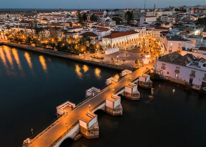 Barnton, Centre Apartman Tavira