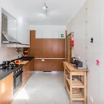 Barnton, Centre