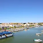 Barnton, Centre Apartament Tavira