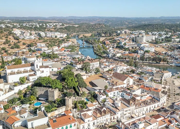 Barnton, Centre Apartamento Tavira